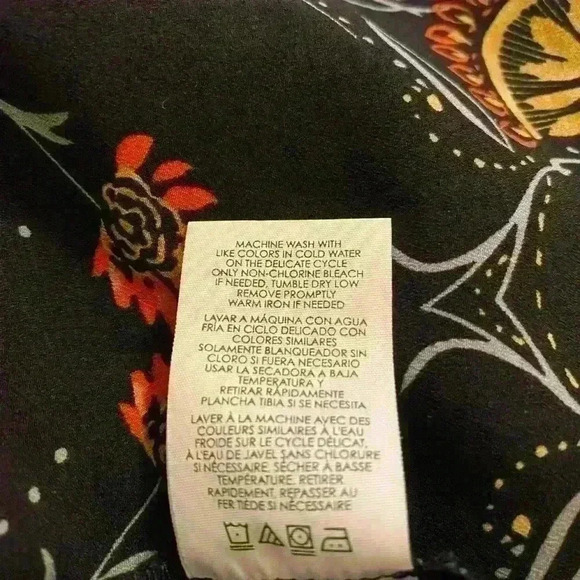 CAbi legend sleeveless top. - Picture 8 of 9